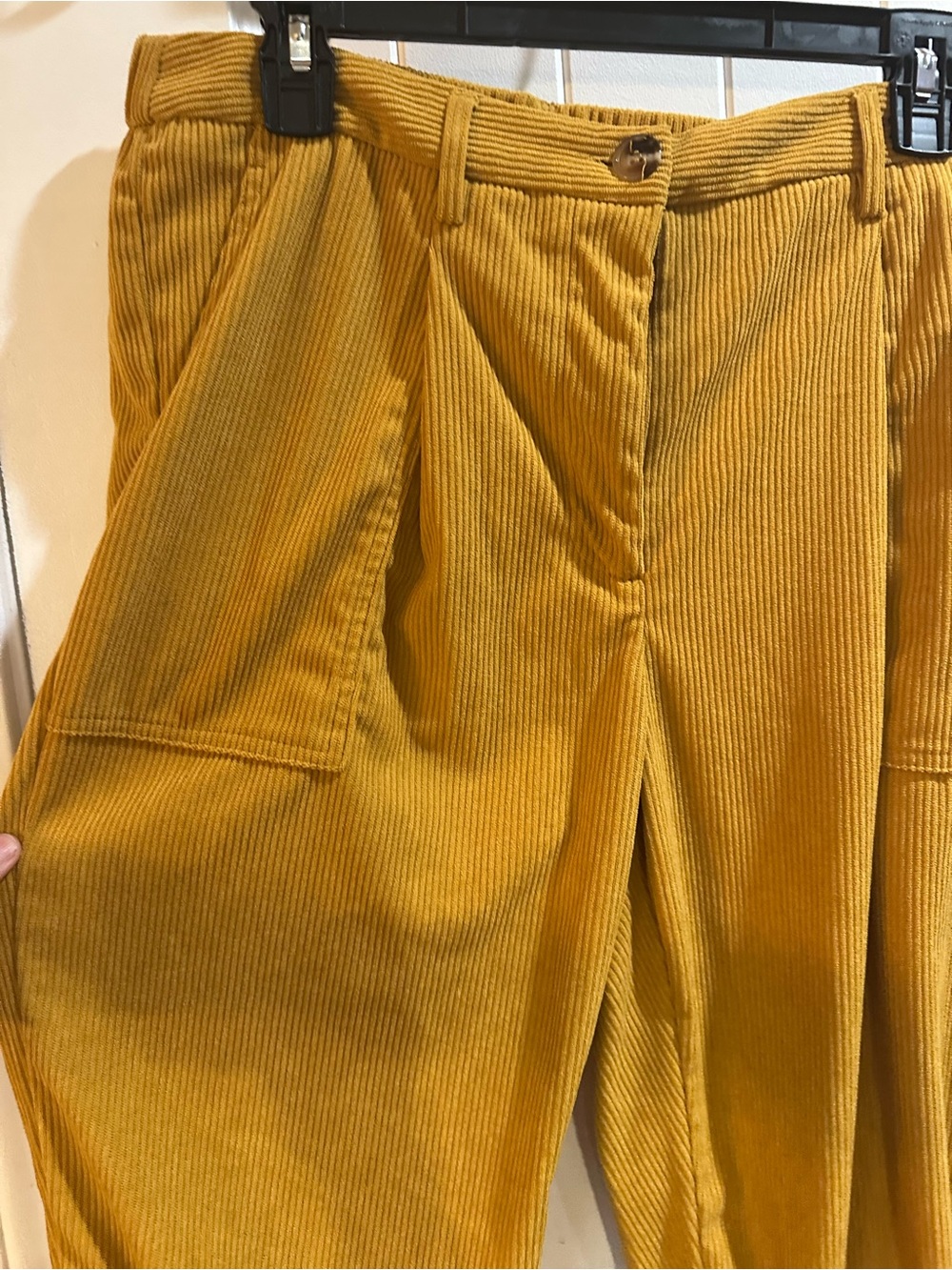 HALARA Amber Gold Cropped Corduroy Pants - Picture 6 of 7